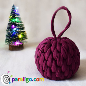 Crochet Christmas Ornament Ball